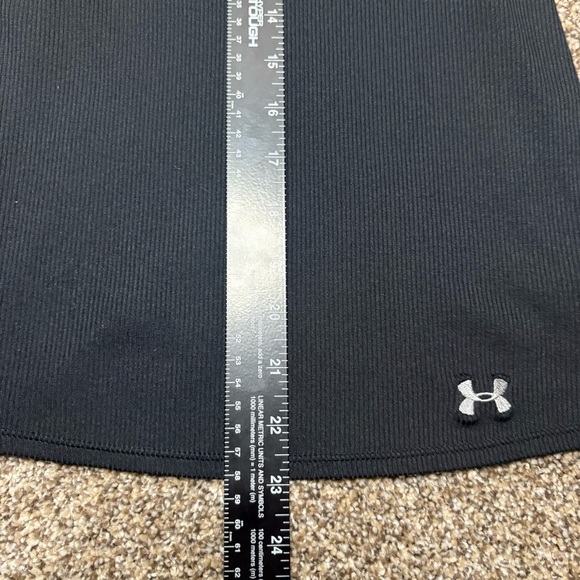 Under Armour Women’s Black and White Jacket with Tank - Picture 16 of 16